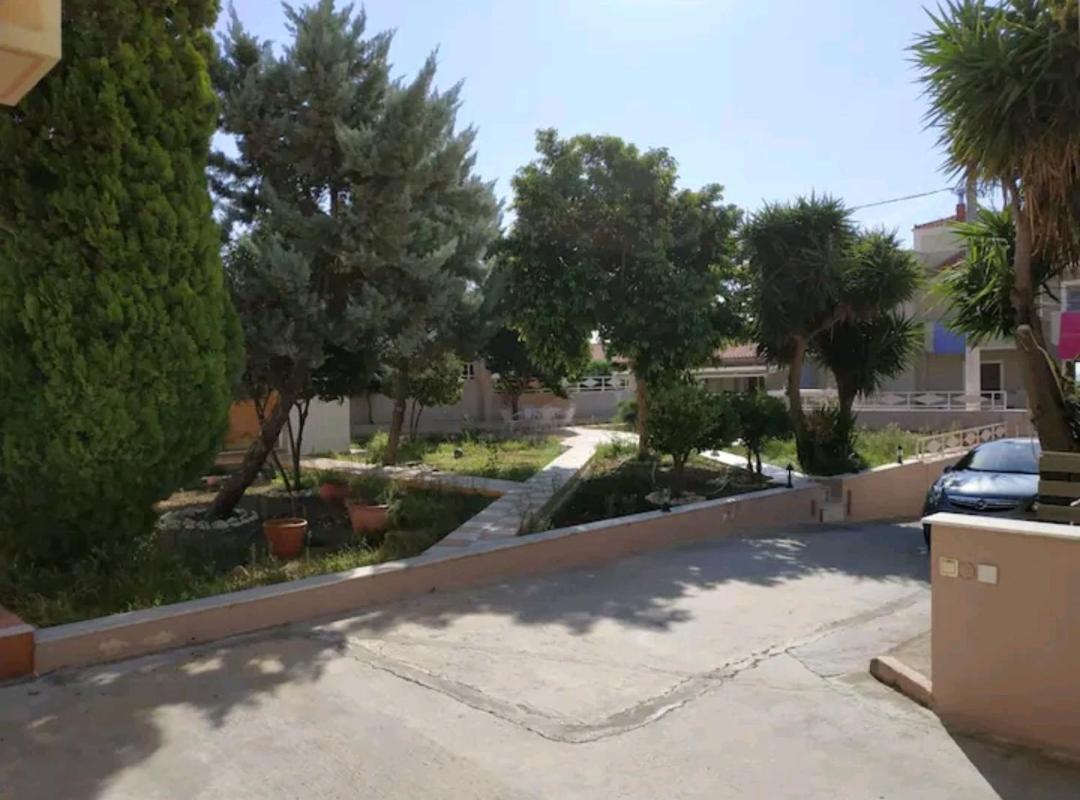 Ioannis Apartamento Mégara Exterior foto